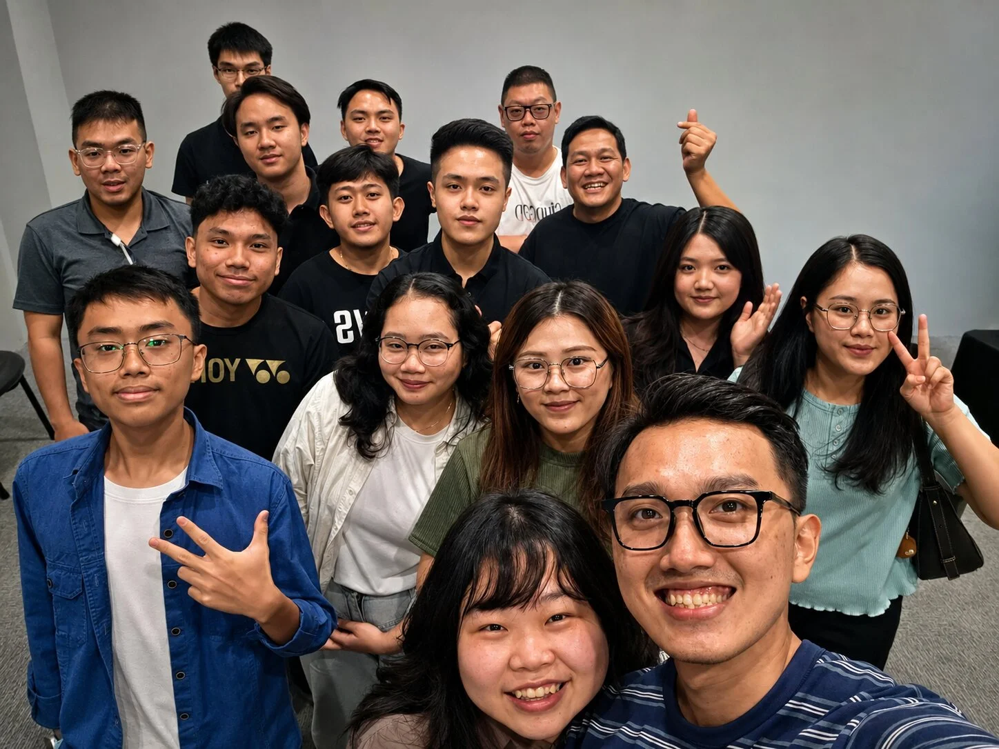 Foto bersama tim Home Youth